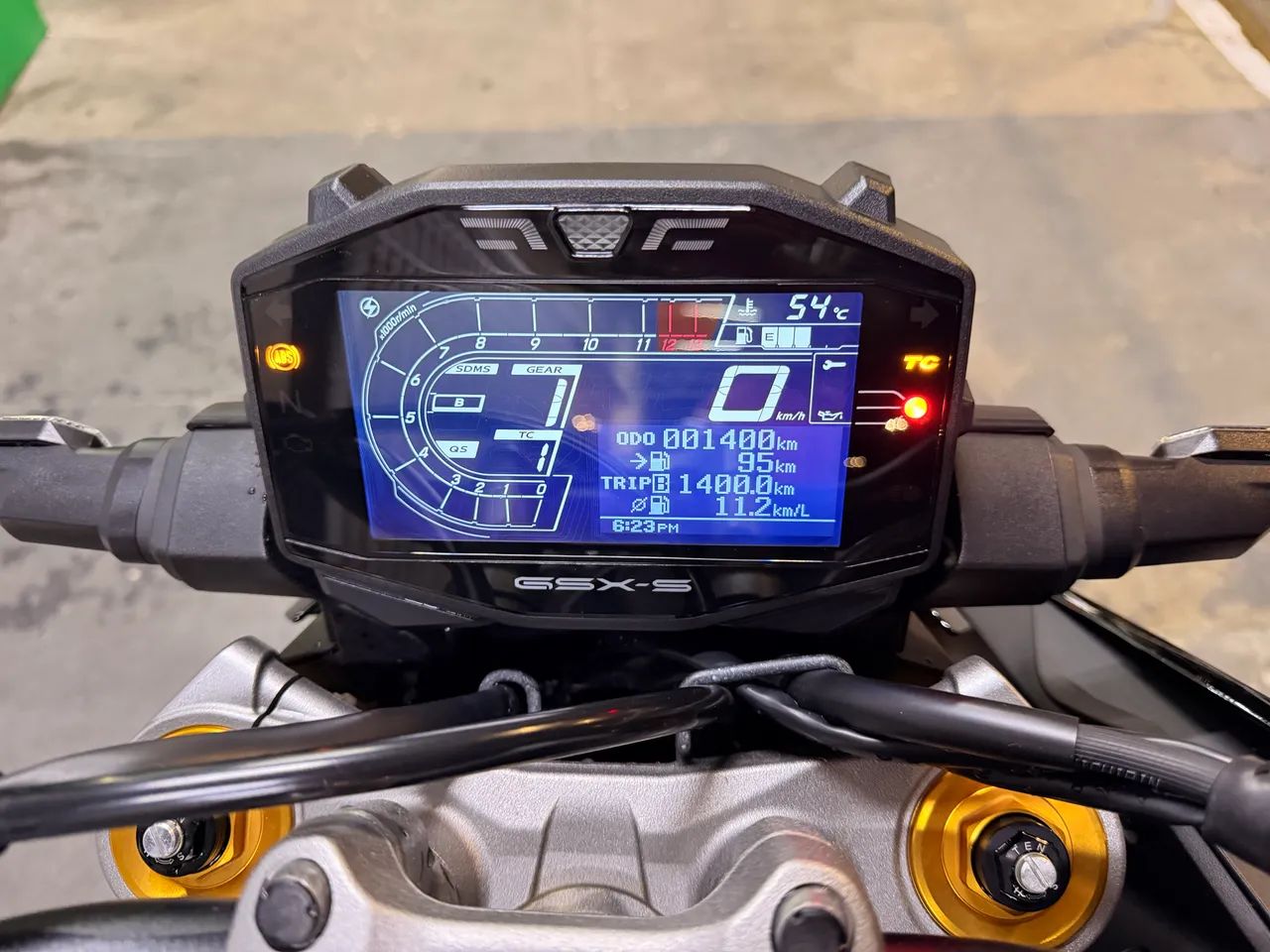 SUZUKI GSX-S1000 - Foto 3