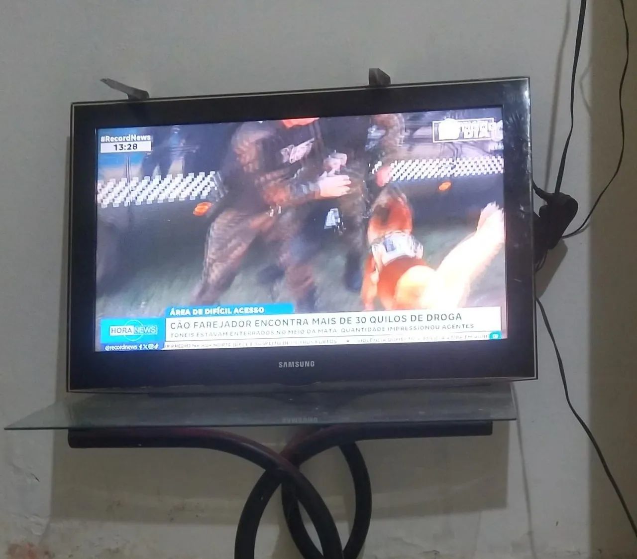 Tv Samsung 32 polegada (não é smart) - Foto 2