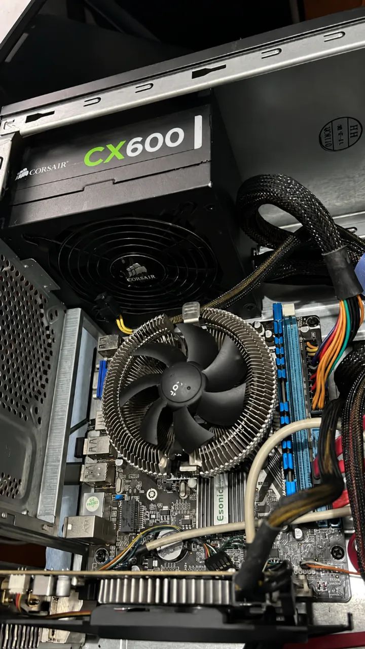 Pc gamer i5-2300 + gtx 750ti 2gb