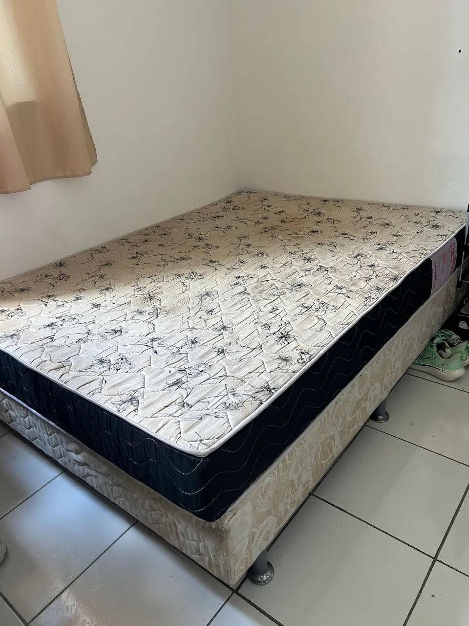 Cama de casal em bom estado  - Foto 2