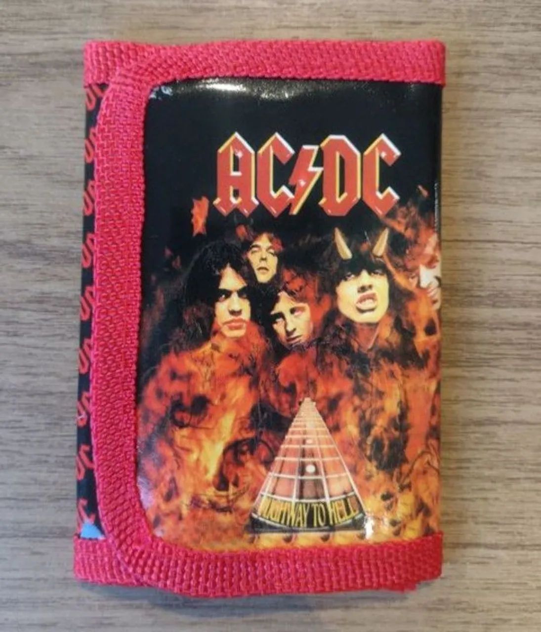 Carteira com Velcro da Banda ACDC 