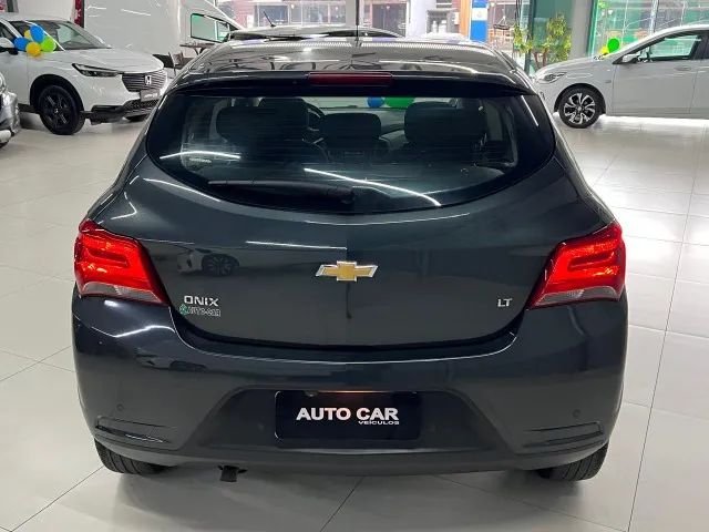 Chevrolet Onix Hatch LT 1.4 8V Flex Aut. 4P 2019 - Foto 5