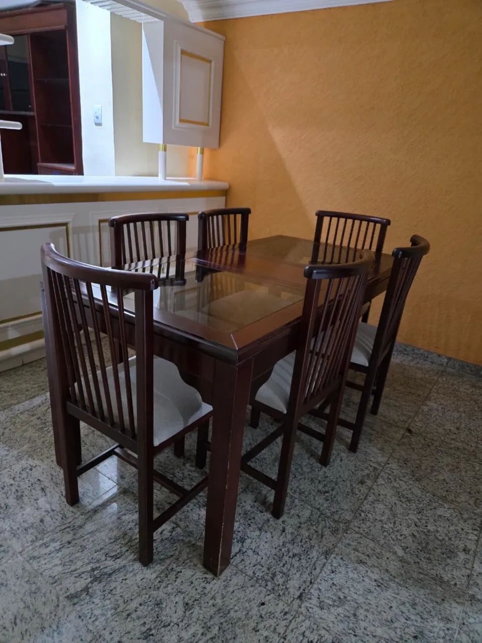 Mesa de jantar 6 lugares madeira  - Foto 4