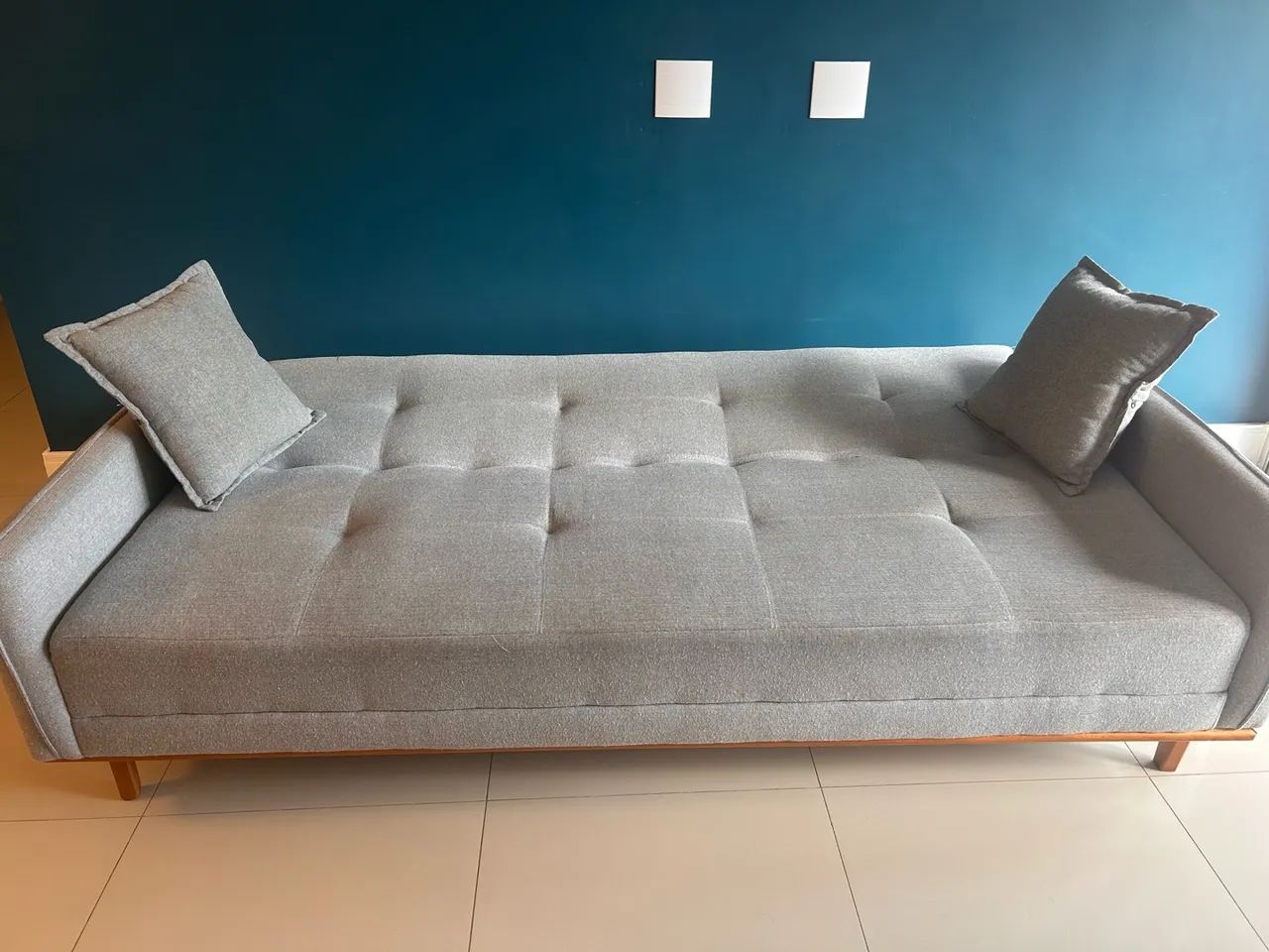 Sofá cama de três lugares em linho - Foto 2