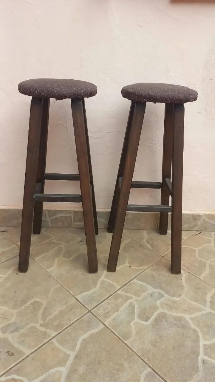2 bancos de madeira 70cm