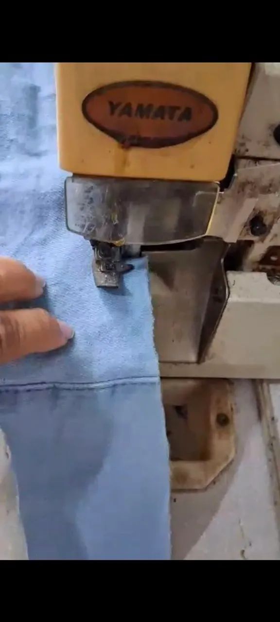 Máquina overlock industrial Yamata - Foto 4