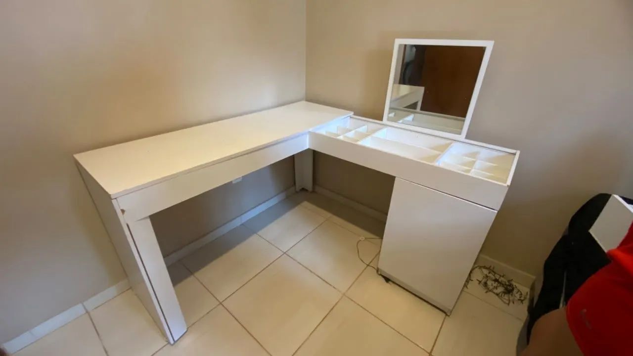 Escrivaninha/ Penteadeira  - Foto 4