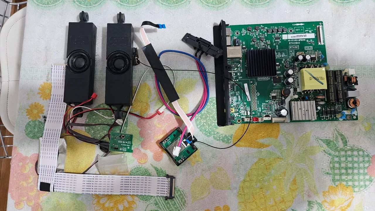 Placa t-com+ fonte + auto falante tv TCL 40S615 - Foto 5