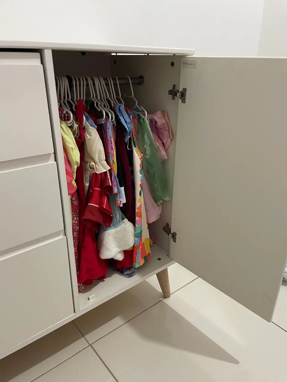 Cômoda branca infantil - Foto 2