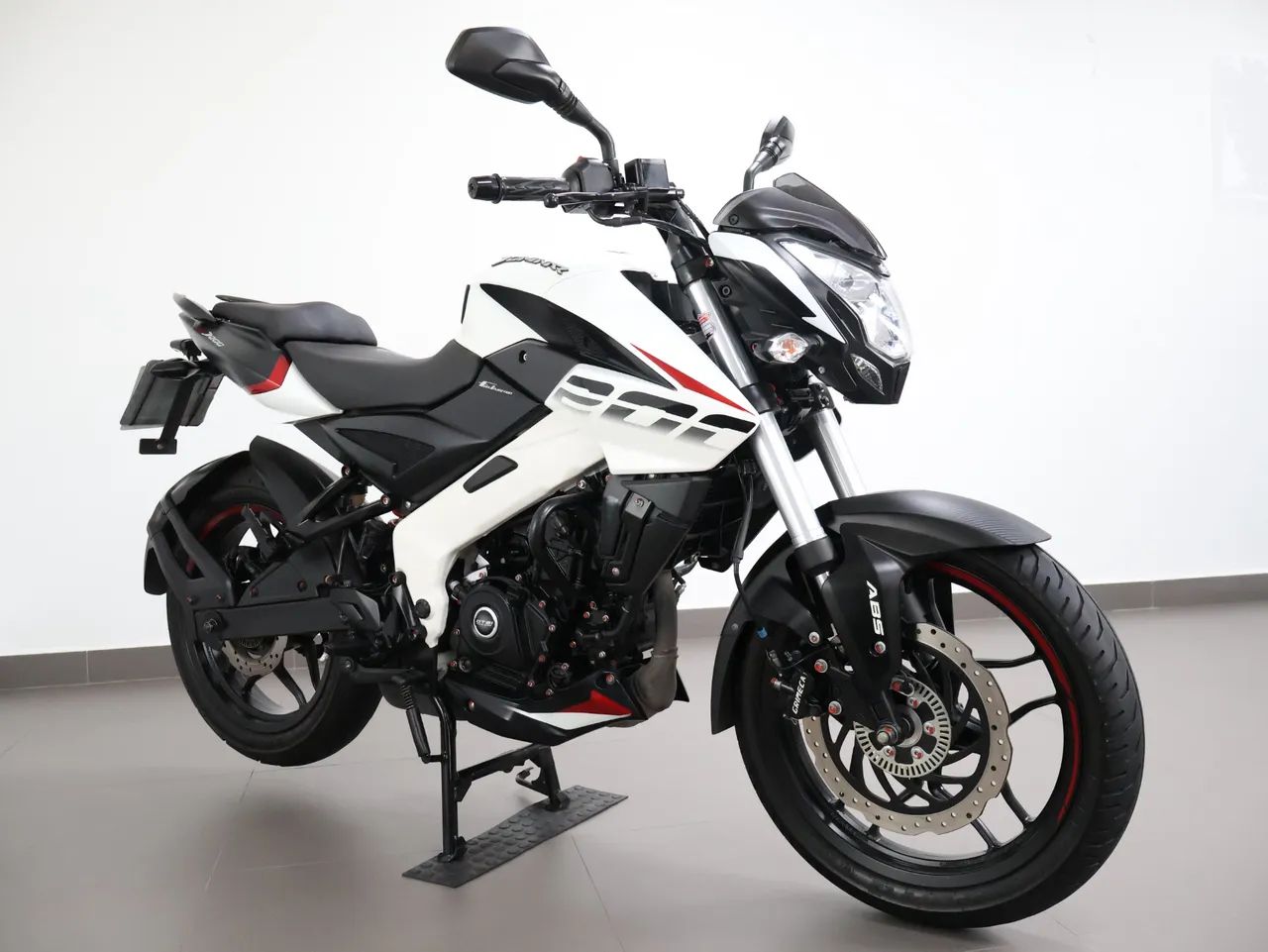 BAJAJ DOMINAR 200 - Foto 5