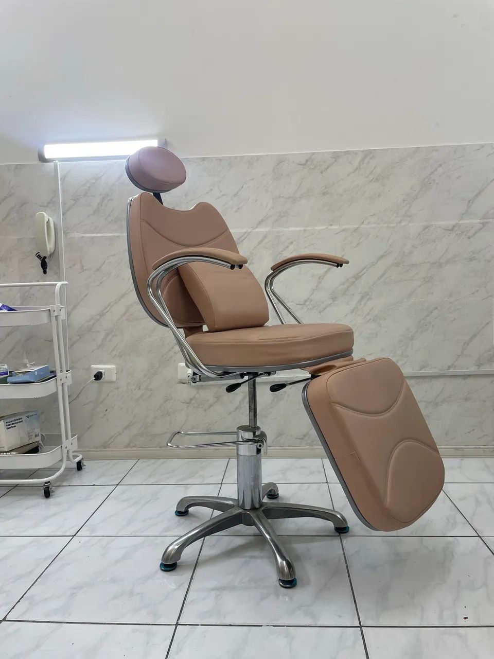 Cadeira Profissional para Estética Reclinável + Mocho | Excelente Estado - Foto 3