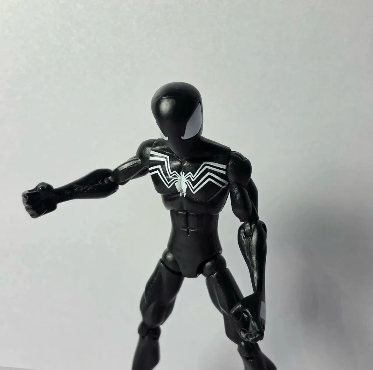 Spectacular Spiderman Black Suit Figure Marvel 2008 - Foto 2