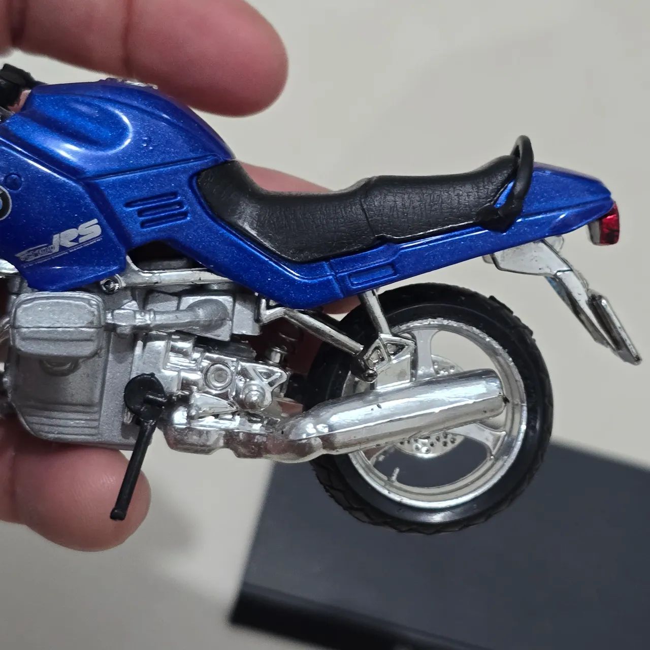 Miniatura Maisto moto BMW R1100RS - Foto 3