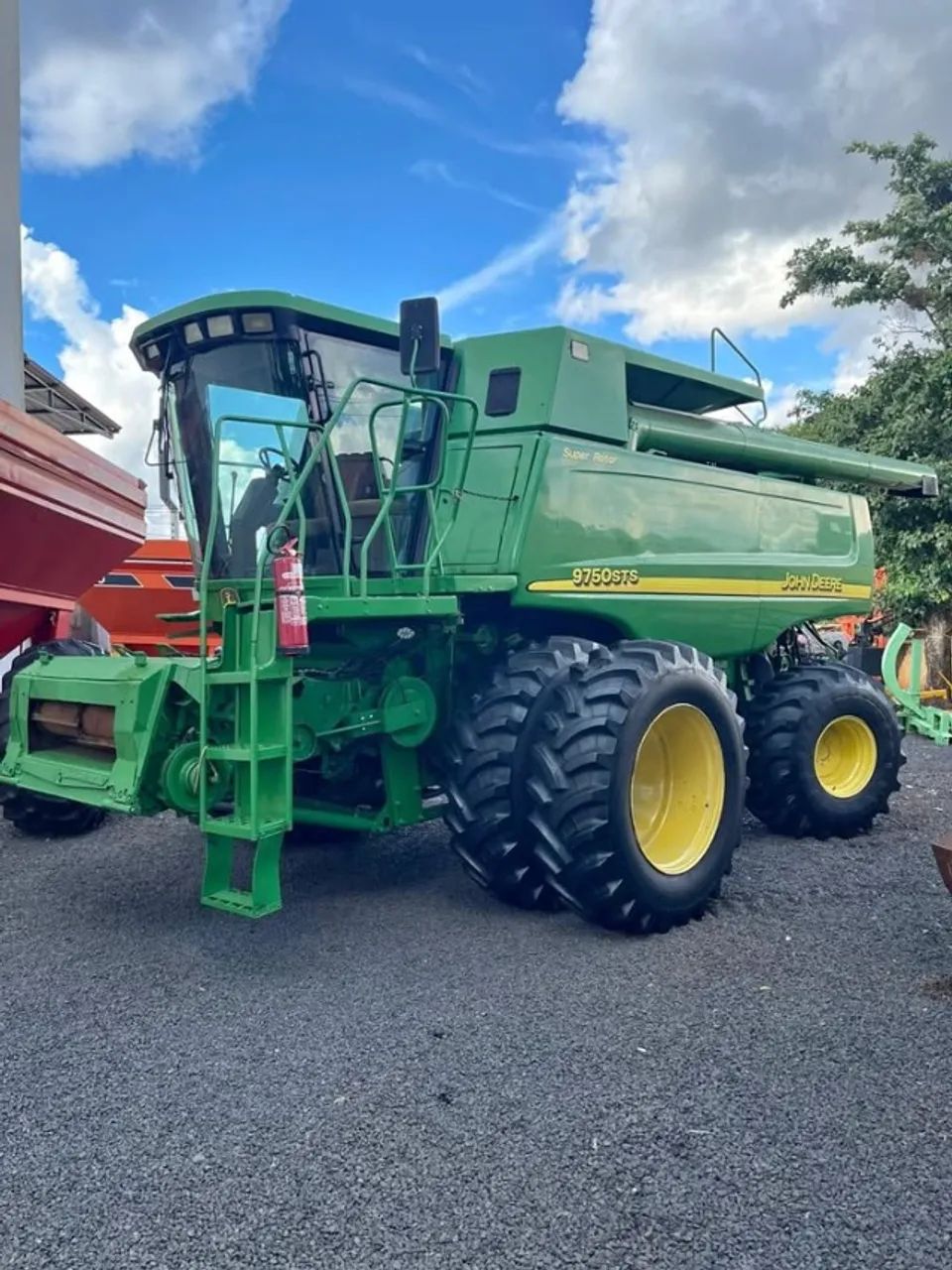 Colheitadeira John Deere 9750 STS ANO 2004 