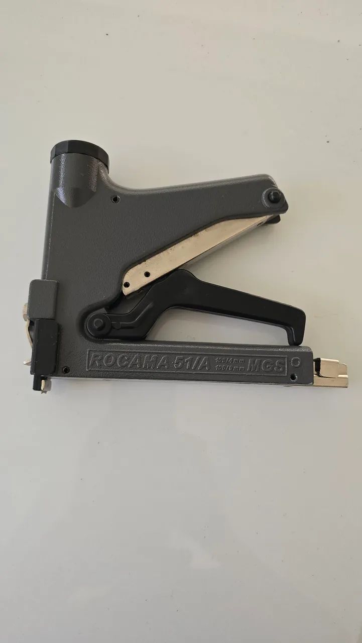 Grampeador Rocama 