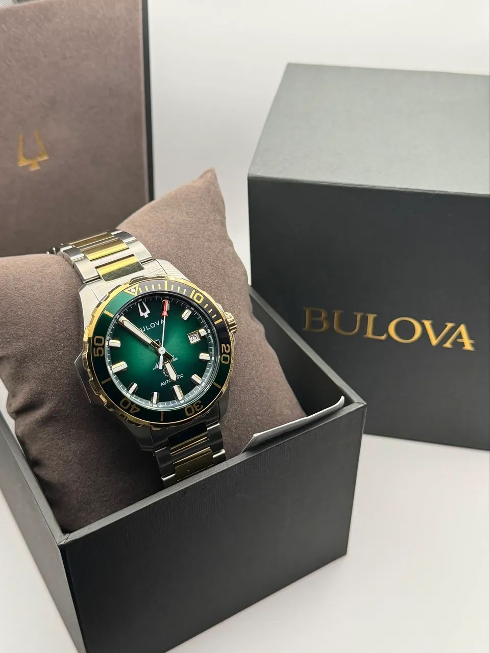 Bulova 98B467
