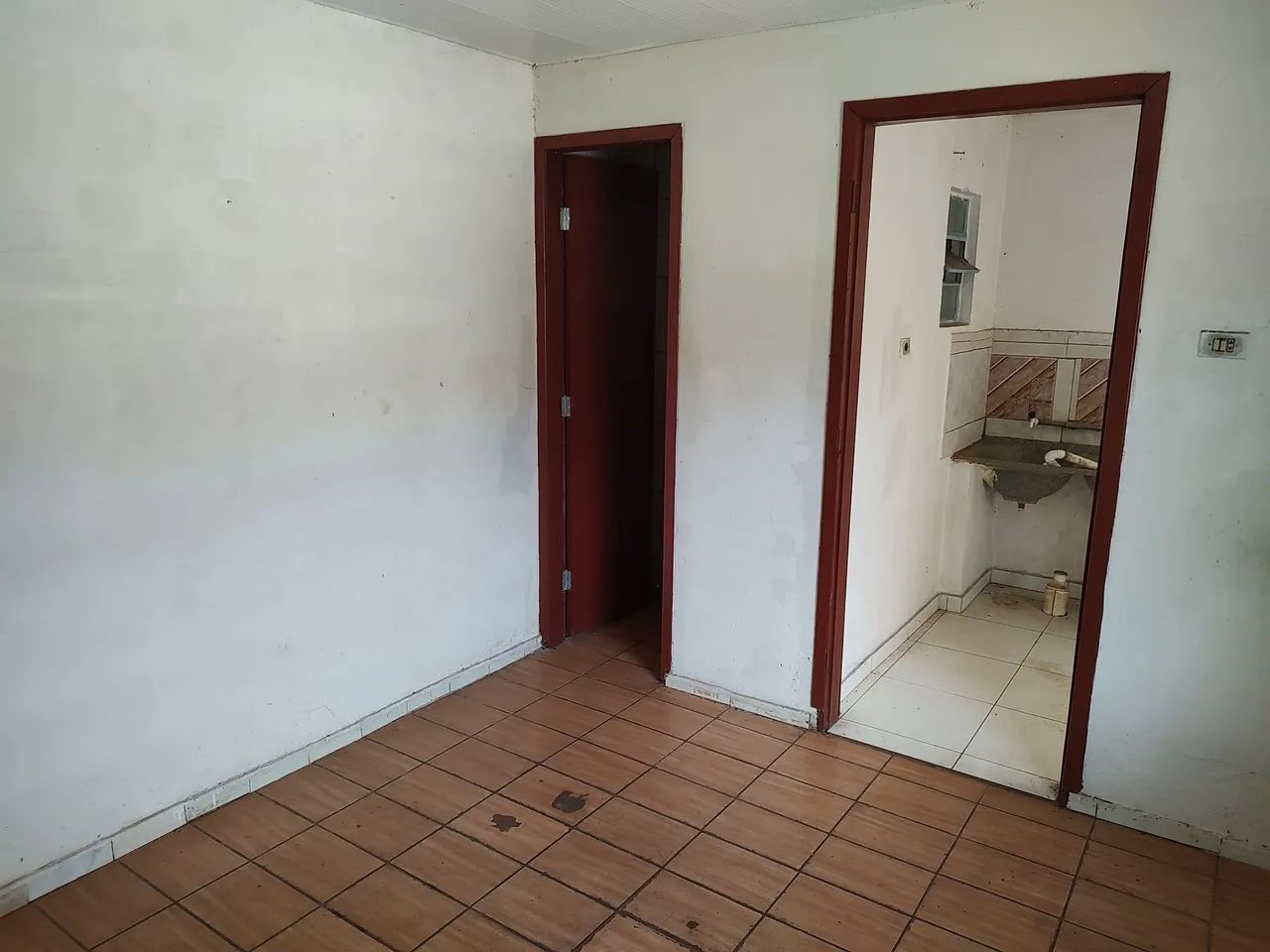 Alugo Casa Fundos - JD Bertioga - Foto 3