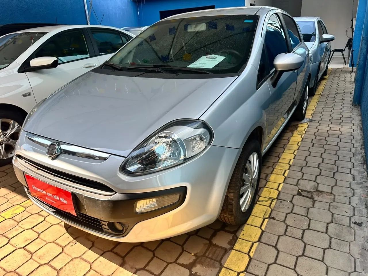 Fiat Punto Attractive 1.4 Fire Flex 8V 5P 2013 - Foto 4
