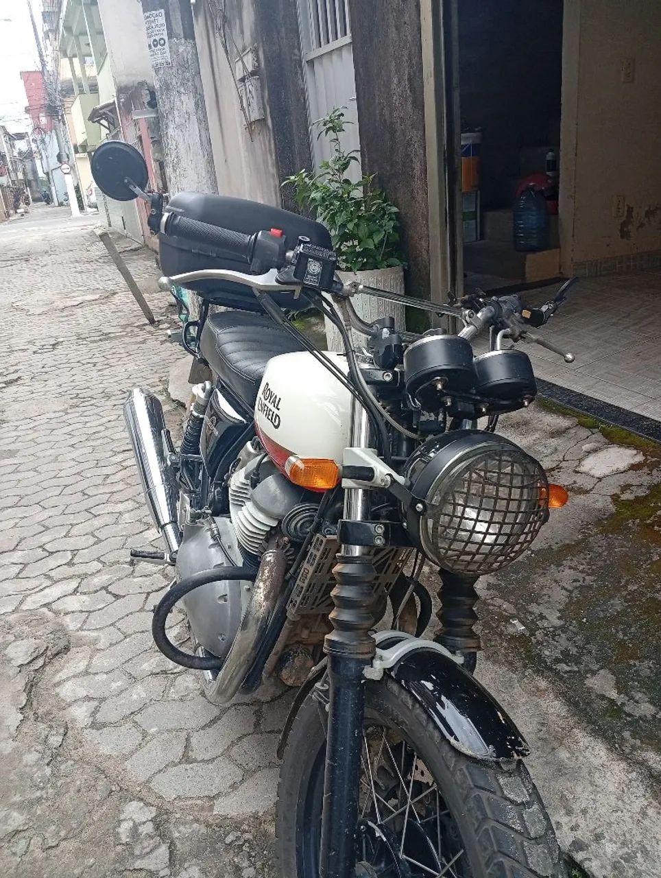 ROYAL ENFIELD INTERCEPTOR 650 - Foto 2