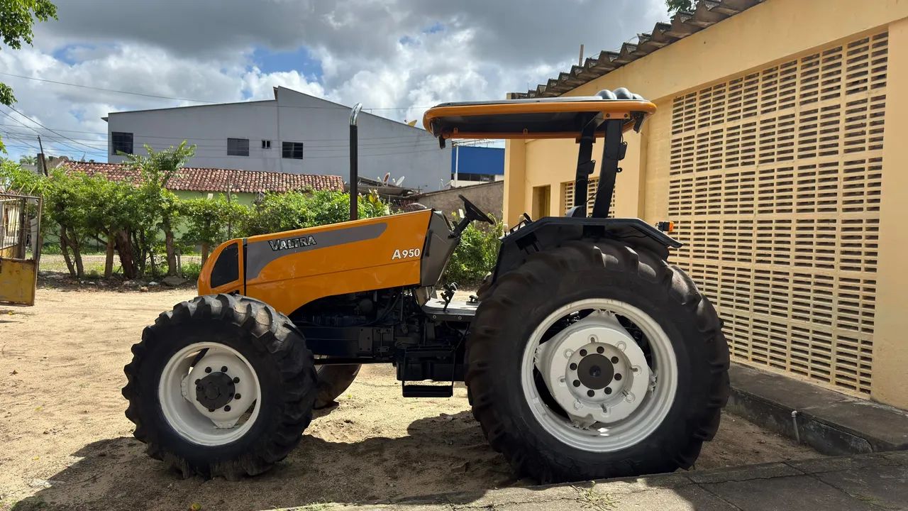 Vendo trator Modelo Valtra A950 - Foto 4