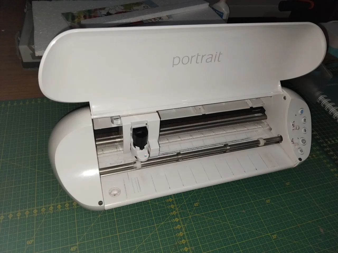 Silhuetas Portrait 3 A4, plotter de corte