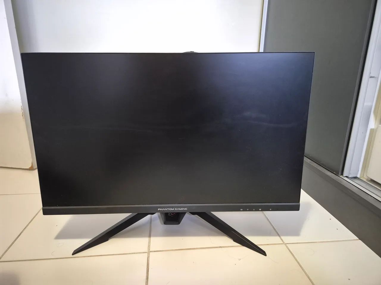 Monitor 180hz QHD(2K) 27 polegadas com alto falante integrado com pequeno defeito