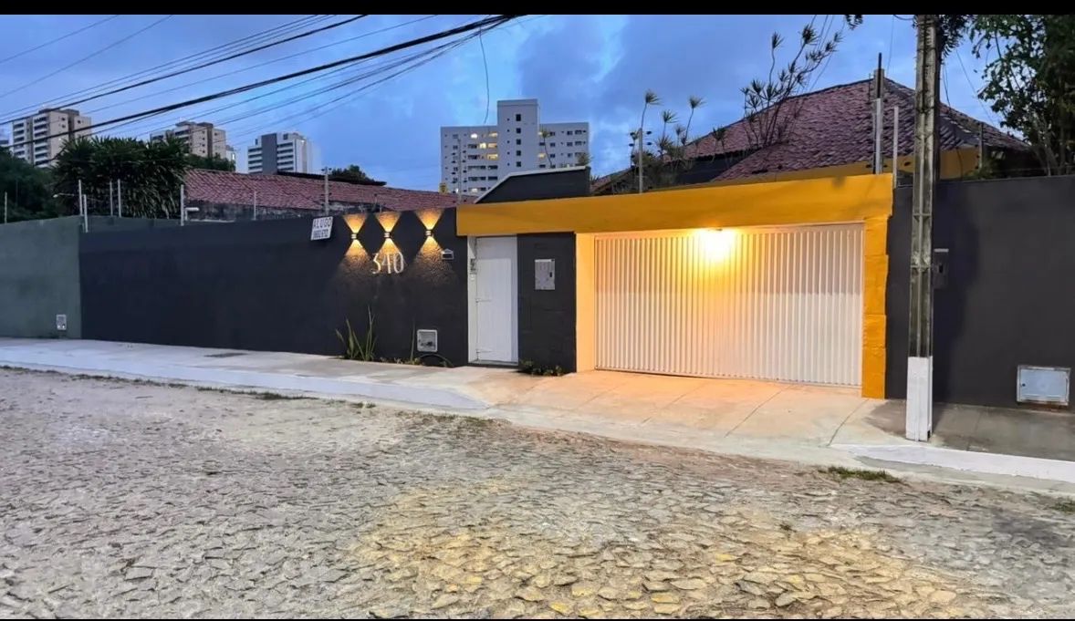 Casa próxima ao Shopping Rio Mar 