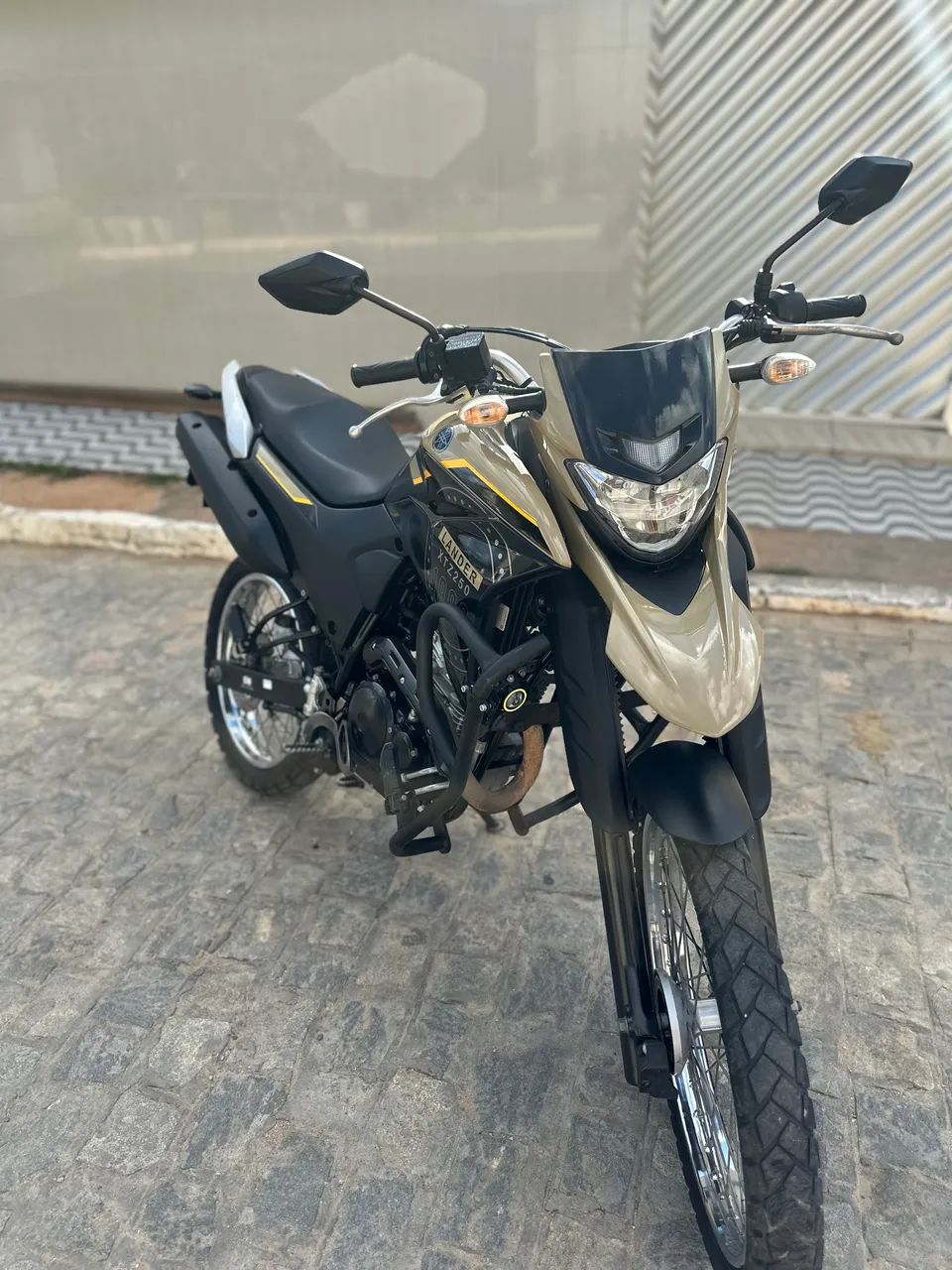 XTZ Lander 250 - Foto 2