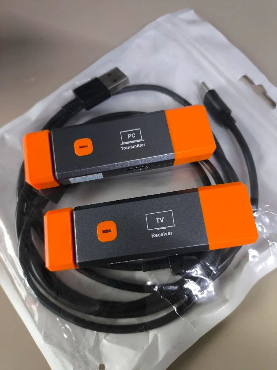 Trasmisor HDMI, sem fio. modelo transmissor e receptor.