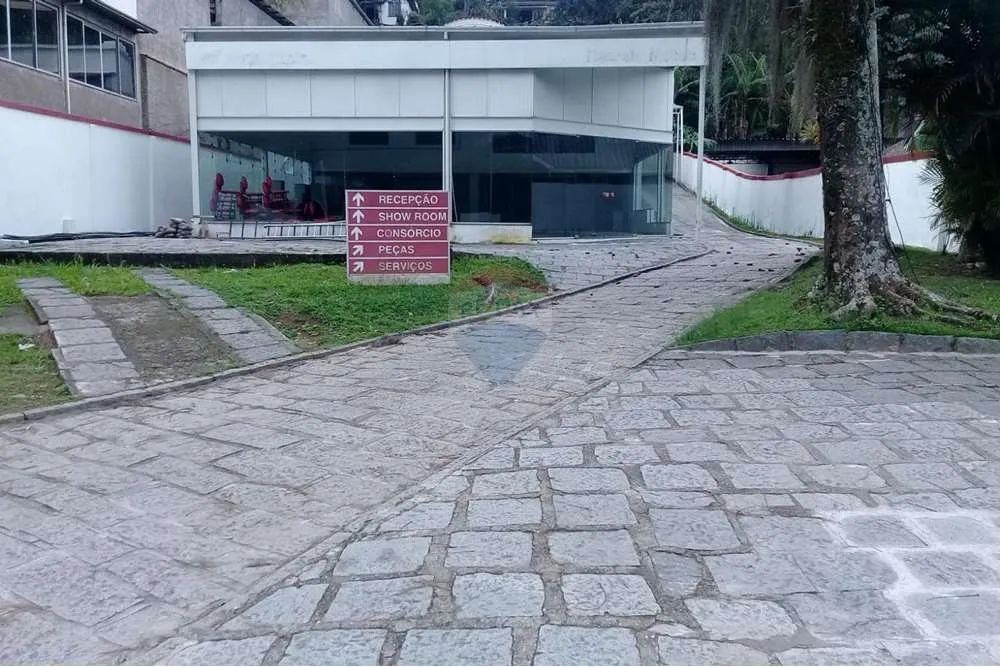 Locação Galpão com 672 m² próximo ao Centro de Petrópolis RJ