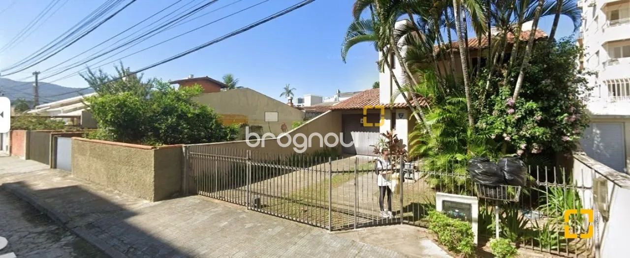 Terreno com viabilidade para prédio - Trindade - Fpolis - SC