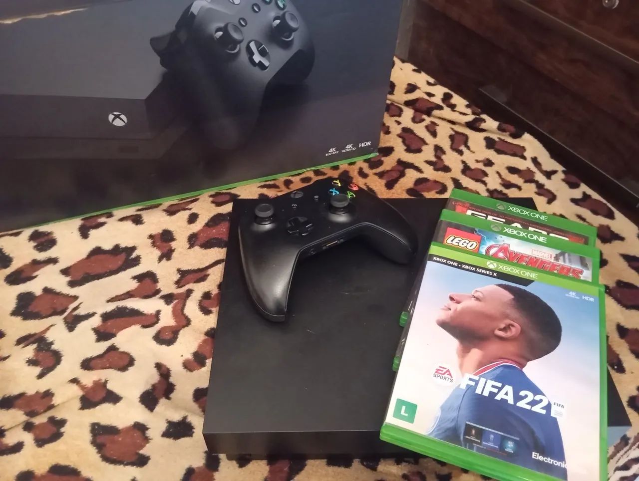 Xbox one x 1 TB  - Foto 3