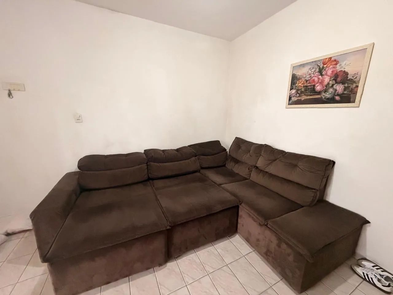 Sofá retrátil semi novo 