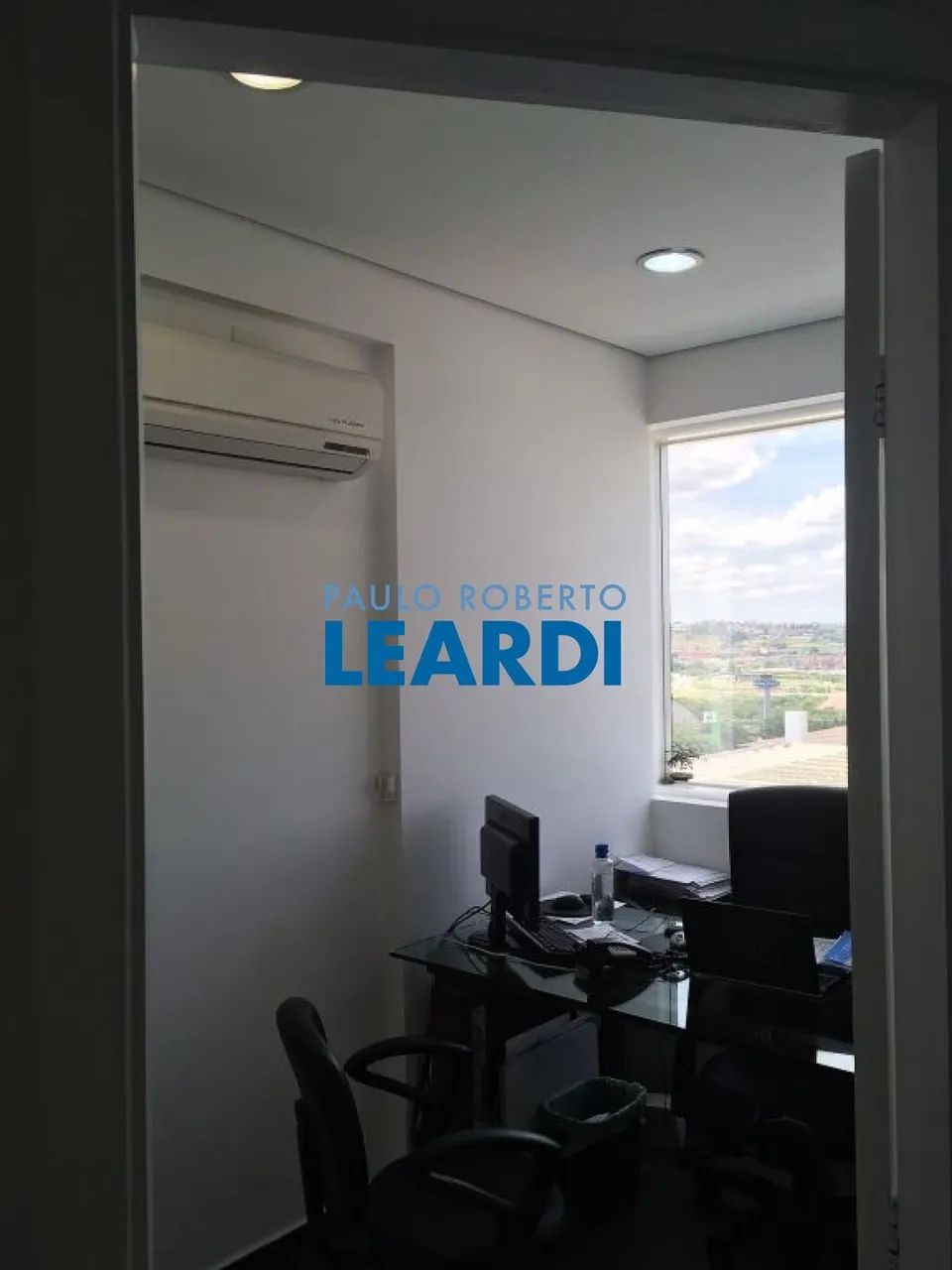 CONJ. COMERCIAL - TAMBORÉ - SP
