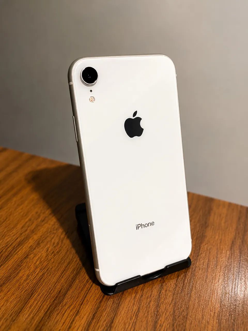 IPhone XR 64GB branco Face ID on todo original - Celulares e