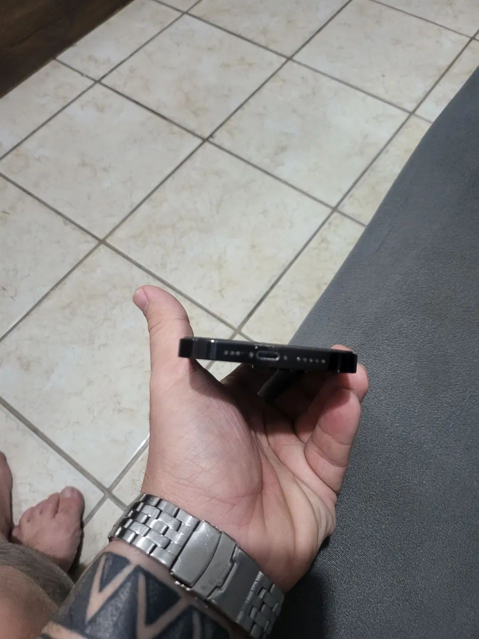 IPhone 14 pro 128g - Foto 5