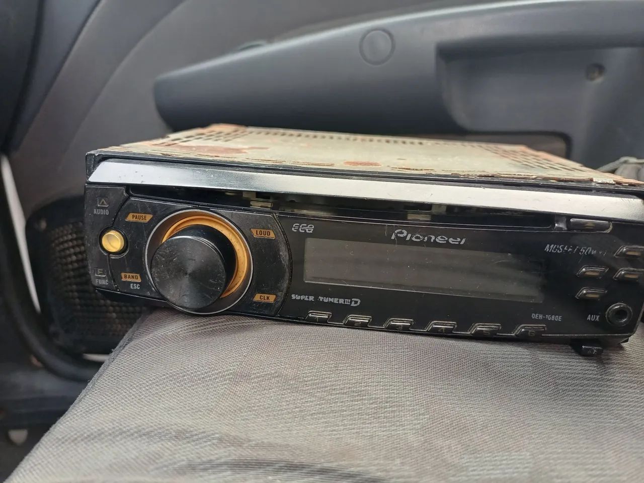 Pioneer DEH 1080E ( NÃO TEM USB NEM BLUETOOTH)