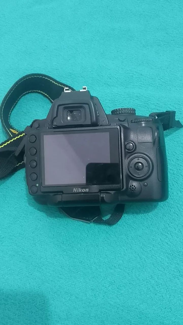 Nikon D5000 - Foto 2