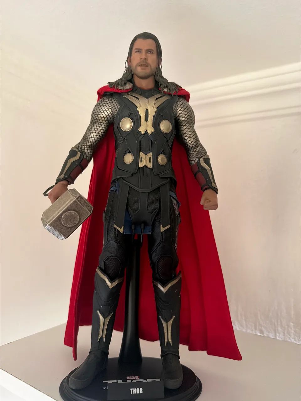 THOR 1/6 HOT TOYS