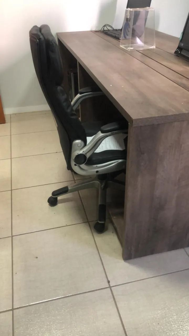 Mesa de Escritório / Estação de Trabalho para 4 pessoas - Foto 4