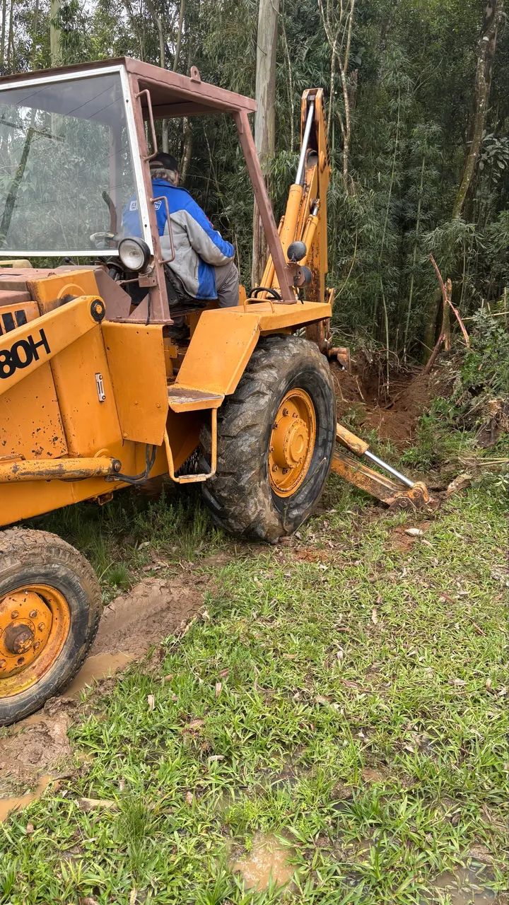 Retroescavadeira case 580h 1994 - Foto 4