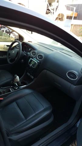 Sucata Focus 2.0 gasolina para retirada de peças - Foto 2