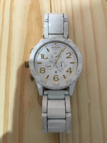 Relógio nixon original branco dourado - Foto 4