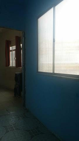 Aluga-se uma casa no Vale das Pedrinhas - Foto 2
