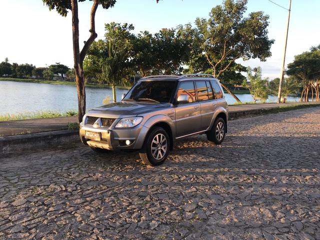 Pajero TR4 2012 4x4 automática Blindada Nível IIIA - Foto 2