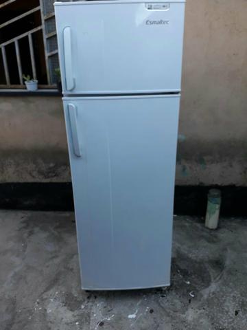 Vendo Geladeira 350,00 - Foto 3