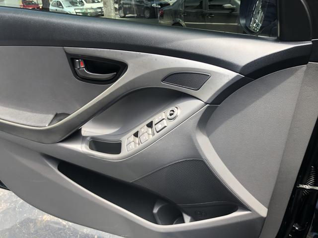 Hyndai Elantra 1.8 GLS Preto 2013 - Foto 11