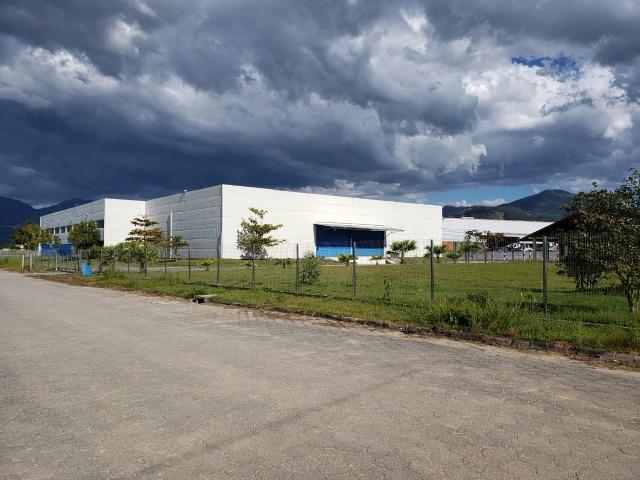 Galpão/Depósito/Armazém para aluguel e venda com 4000 metros quadrados