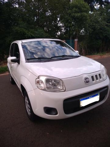 Fiat UNO Vivace 4P - 2012