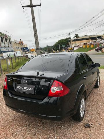 Fiesta sedan 1.6 flex completo 10/10 banco em couro - Foto 2
